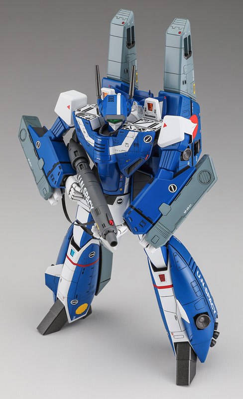 1/72 VF-1J Super Battroid Valkyrie "Max" Plastic Model(Pre-order)