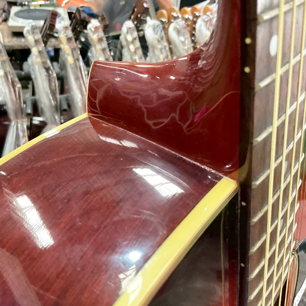 กีต้าร์โปร่ง History : HFGITS