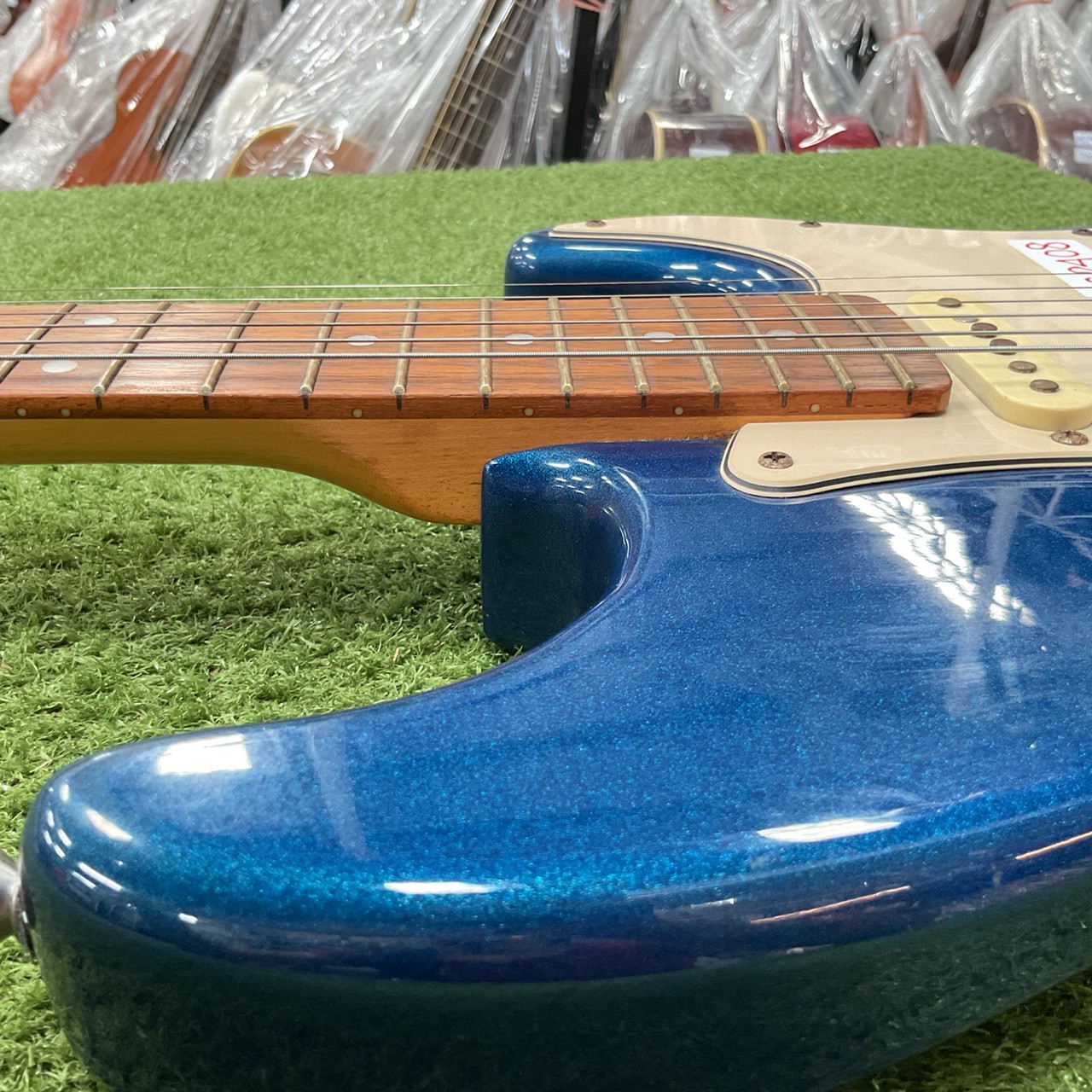 กีต้าร์ไฟฟ้า Legend