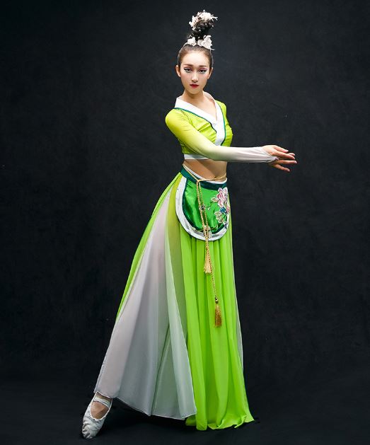 ชุดสตรีแสดงการฟ้อนรำจีน 2019 古典舞演出服飘逸2019 Chinese Classical Dance Costume Elegant 2019