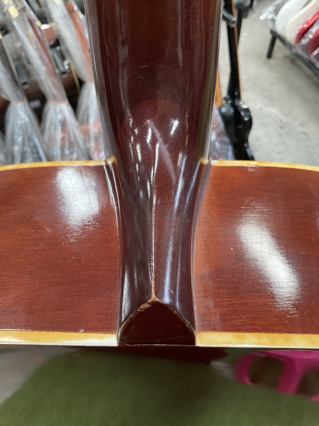 กีต้าร์โปร่ง Phenix : W130