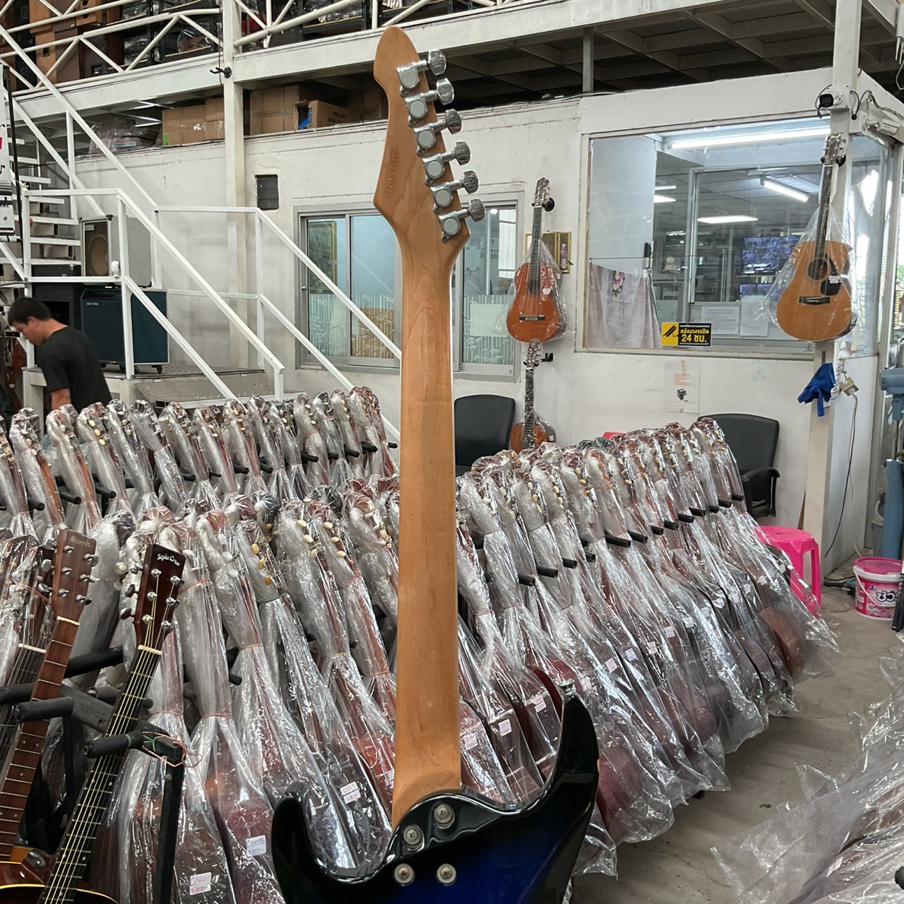 กีต้าร์ไฟฟ้า Aria Pro II : MA