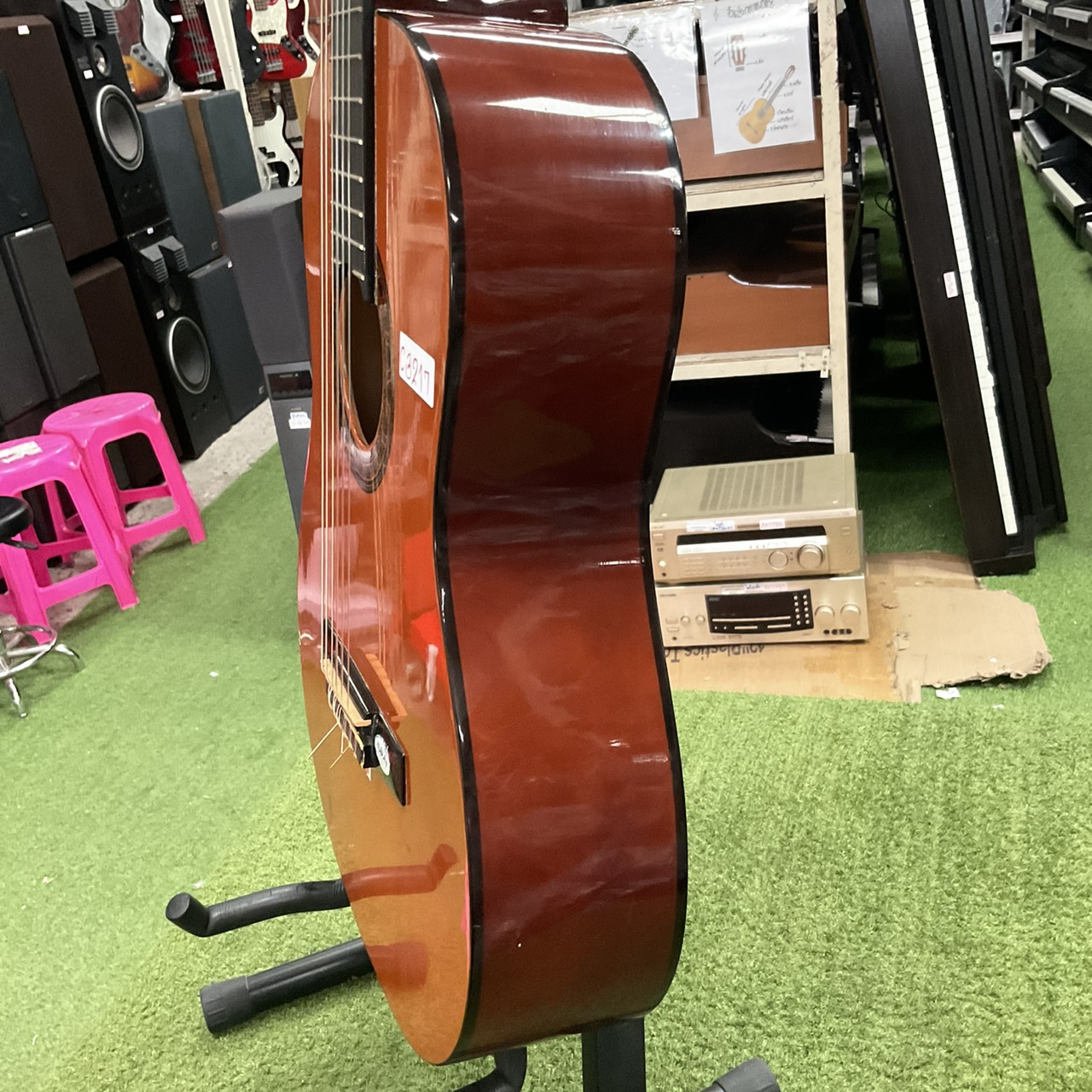 กีต้าร์คลาสสิค Valencia : CG-170