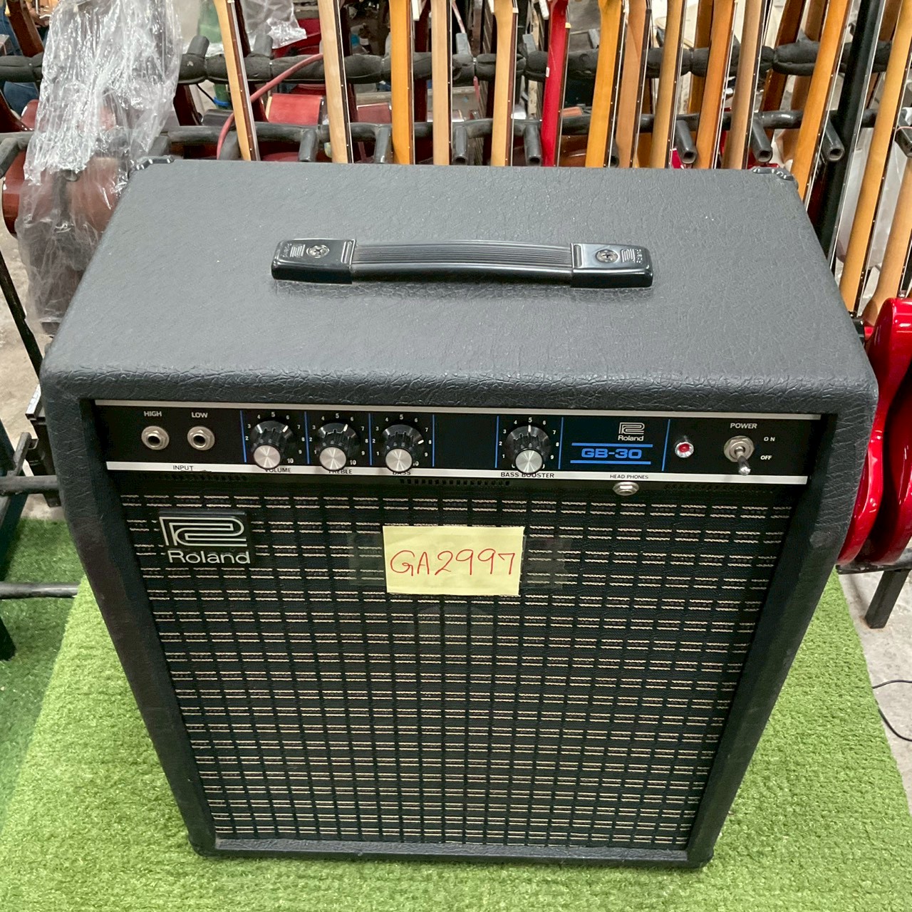 แอมป์กีต้าร์ Roland : GB-30