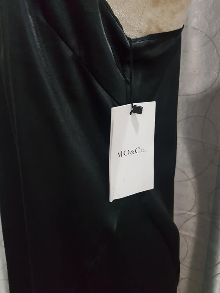 FF01561 ชุดนอนซาติน สีดำ แบรนด์ mo&co
