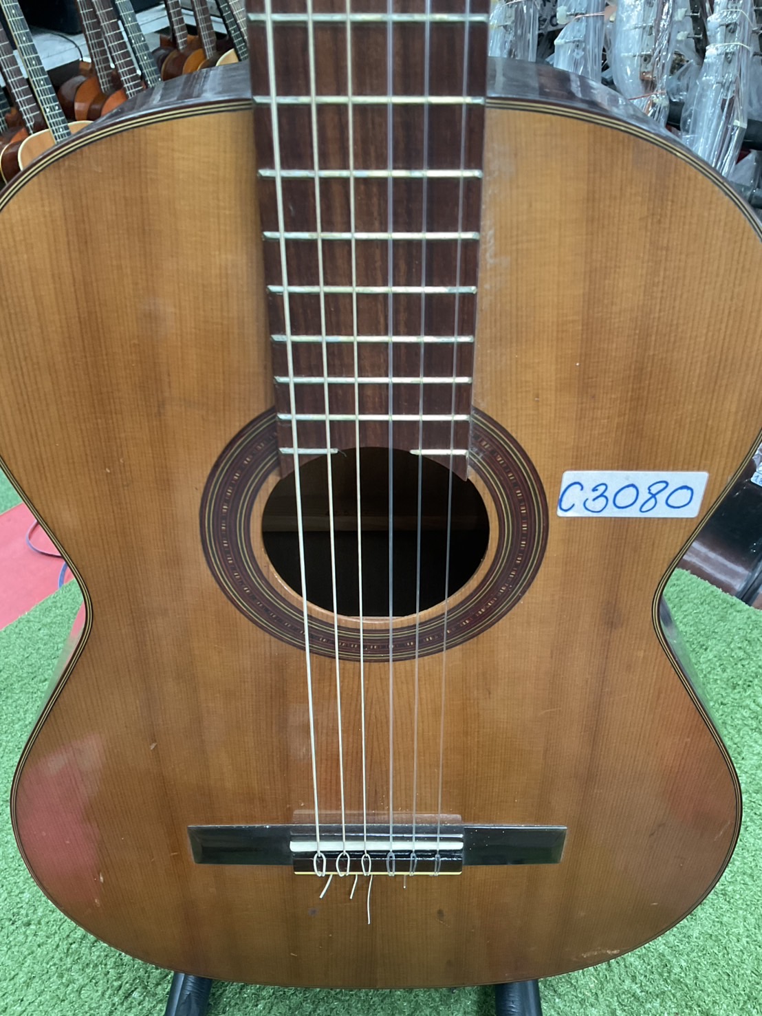 กีต้าร์คลาสสิค Kiso Suzuki Violin