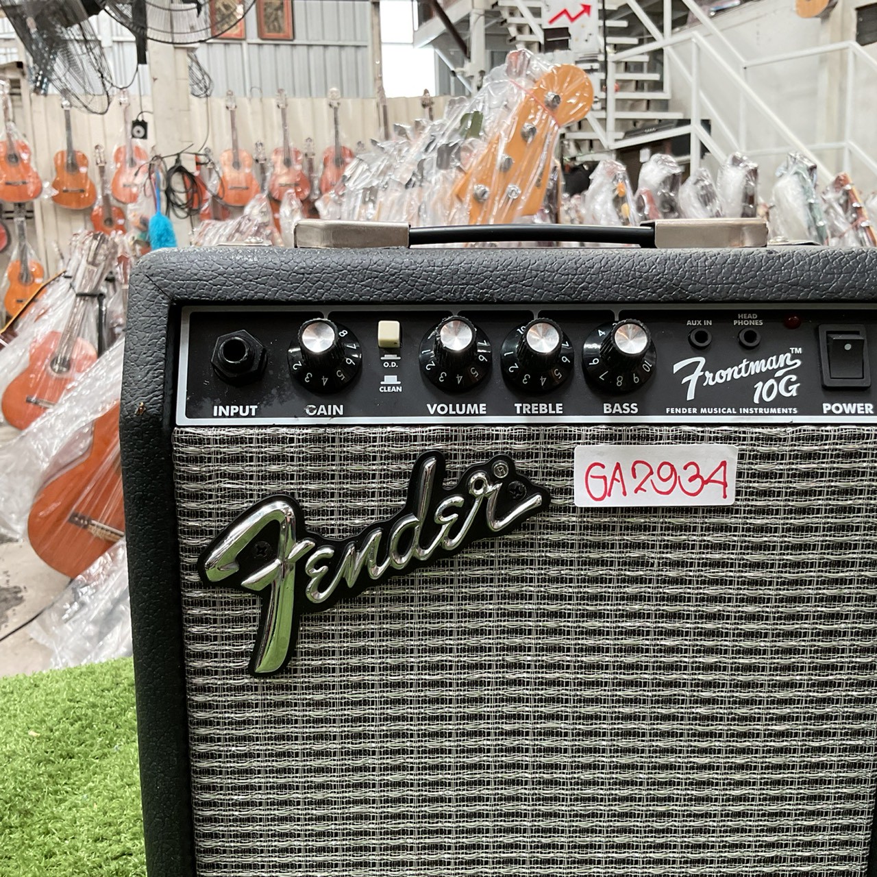แอมป์กีต้าร์ FENDER : FRONTMAN 10G