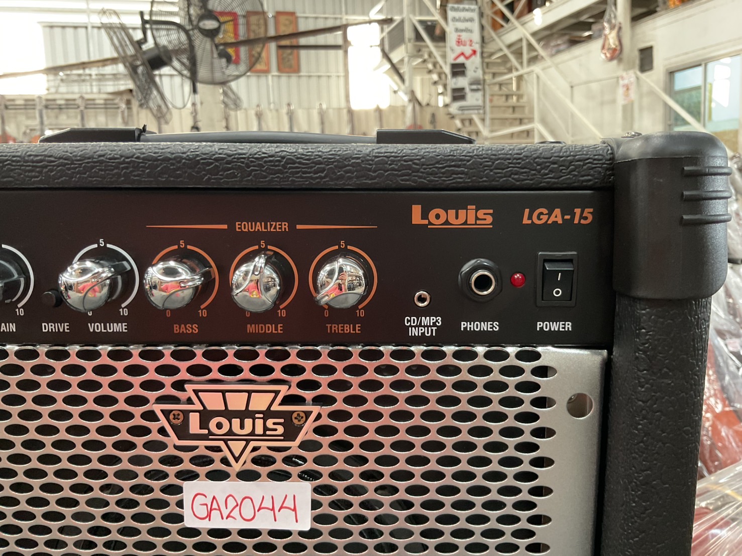 แอมป์กีต้าร์ Louis : LGA-15
