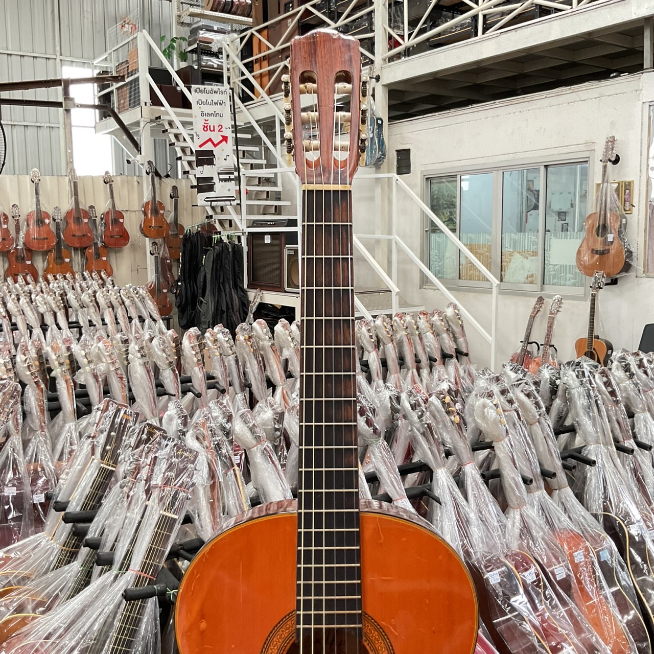 กีต้าร์คลาสสิค Abe Gut : No.315