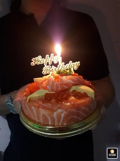 เค้กแซลมอน M (1/2 ปอนด์)