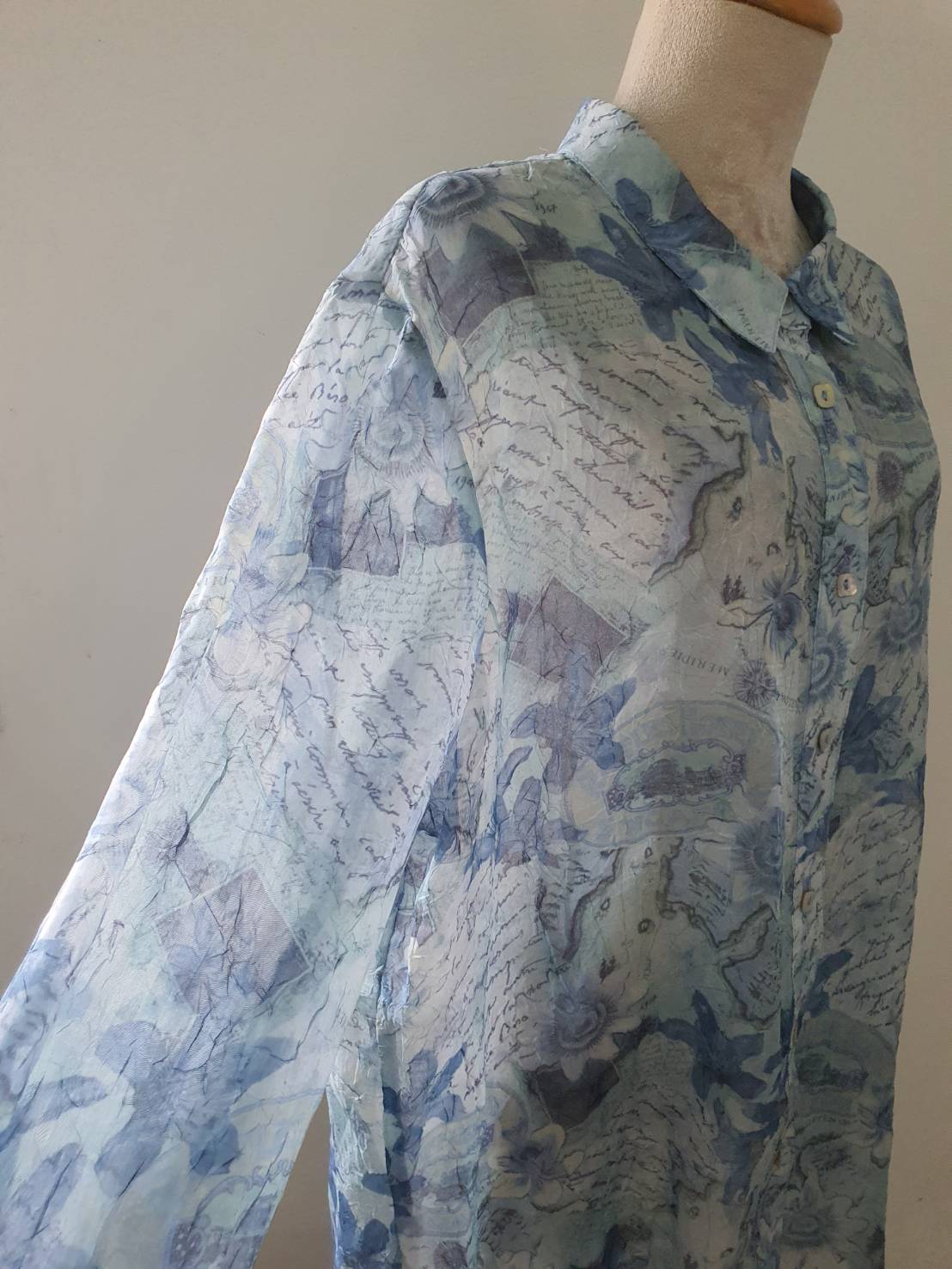 FF06572 เสื้อผ้ามือสอง ชีฟอง สีฟ้า Coldwater Creek อก 48 นิ้ว