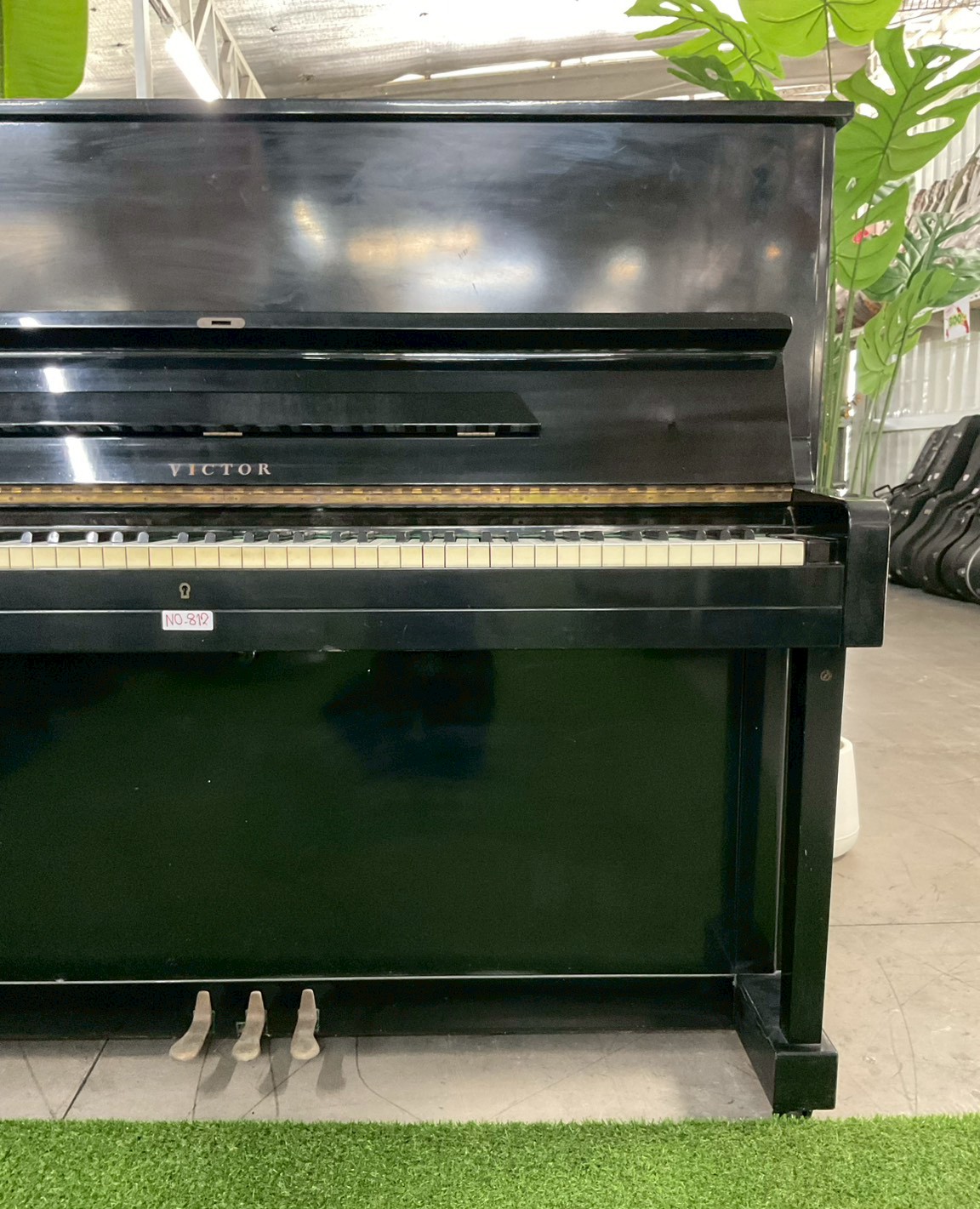 เปียโนอัพไลท์ VICTOR : V-31