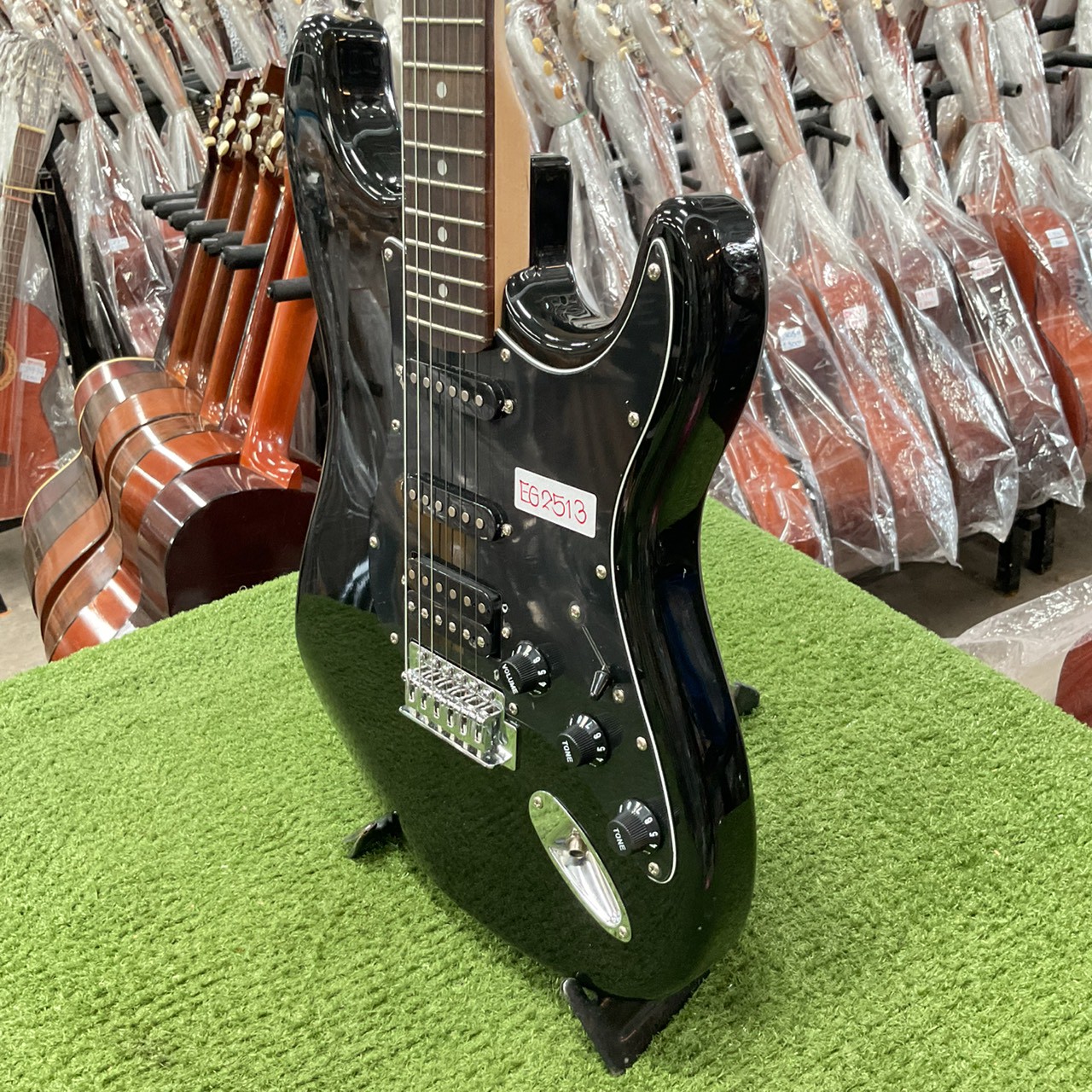 กีต้าร์ไฟฟ้า SELDER