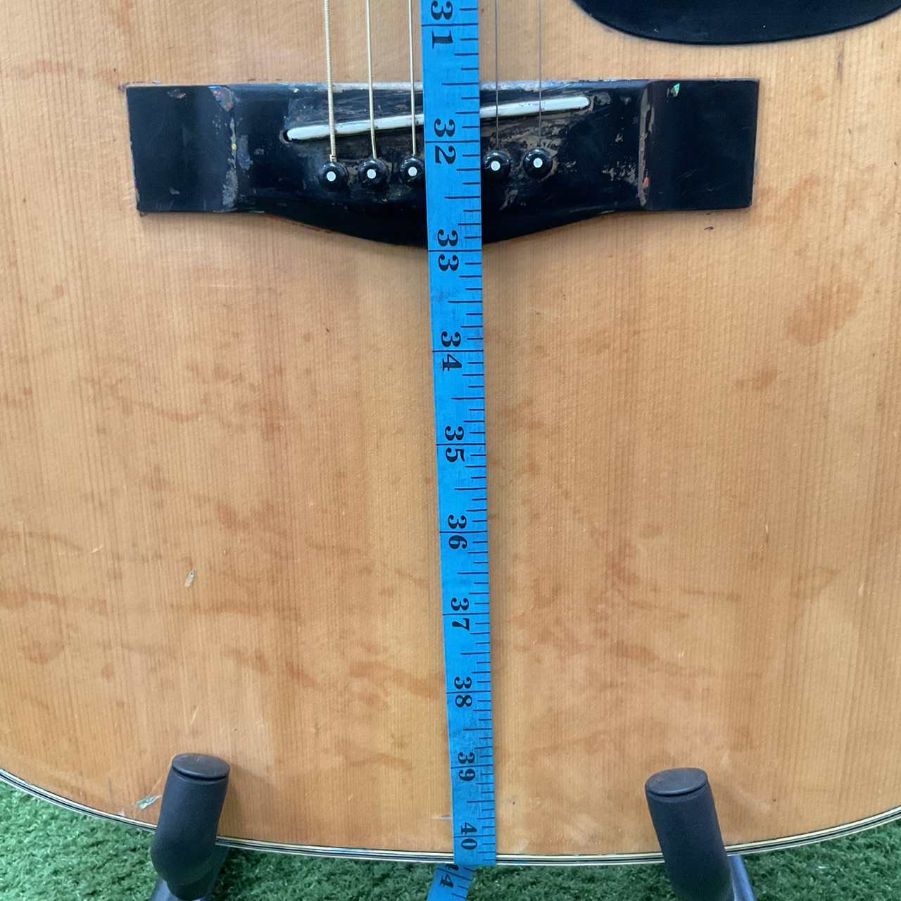 กีต้าร์โปร่งไฟฟ้า YAMAHA : FG-301