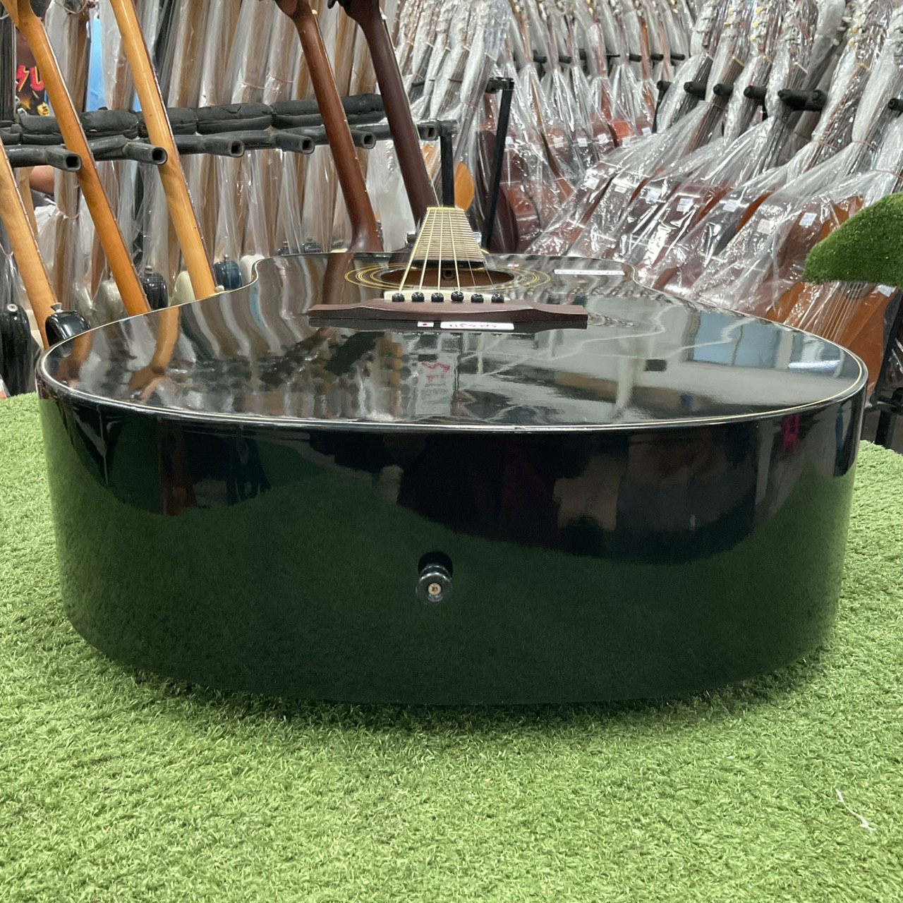 กีต้าร์โปร่ง Legend : LAW-20G/BK