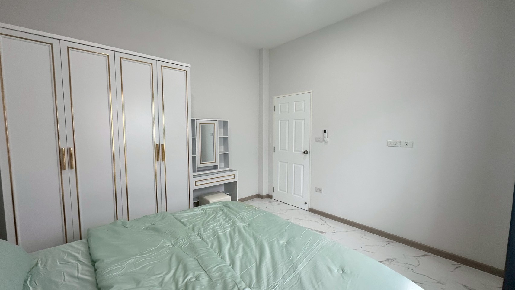 บ้านเช่าพัทยา หนองปลาไหล 3 ห้องนอน 3 ห้องน้ำ บ้านใหม่ ตกแต่งพร้อมอยู่ สวยมาก