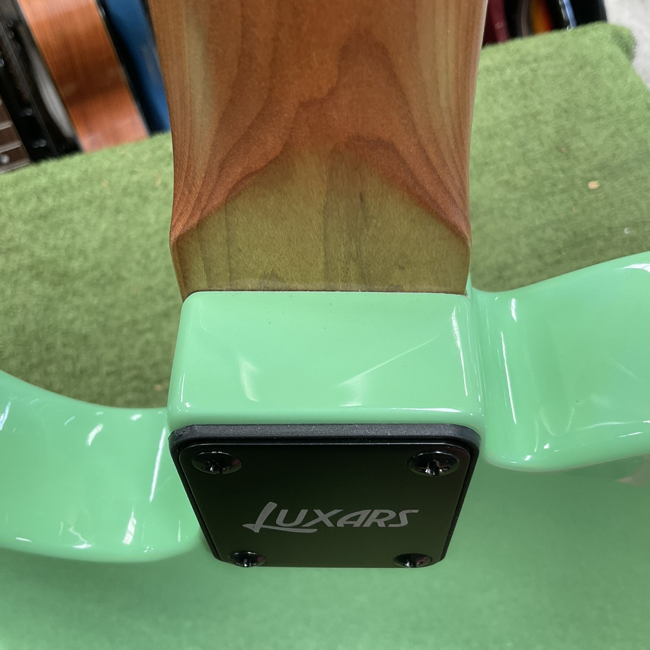 กีต้าร์ไฟฟ้า LUXARS(Gion) : S-G17PRO-SGR