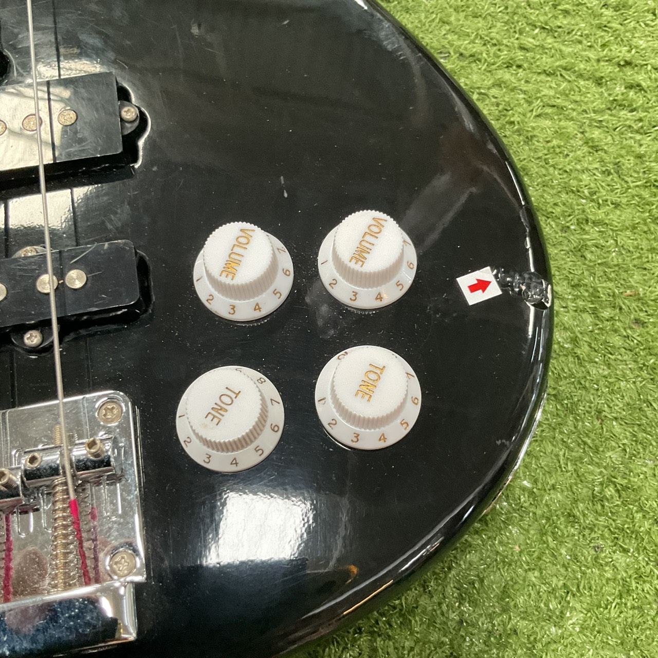 กีต้าร์เบส BUSKER'S