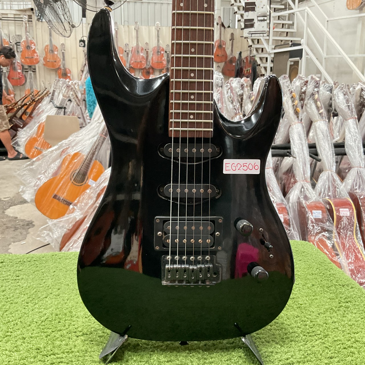 กีต้าร์ไฟฟ้า Aria Pro II