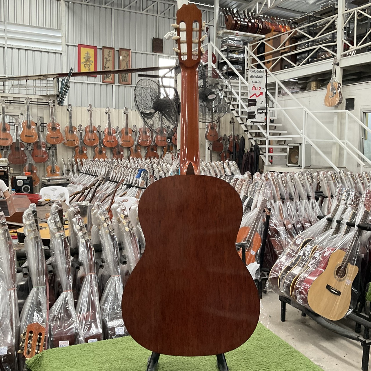 กีต้าร์คลาสสิค Aria : AC10