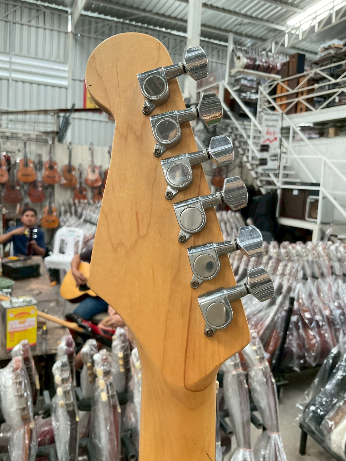 กีต้าร์ไฟฟ้า SELDER