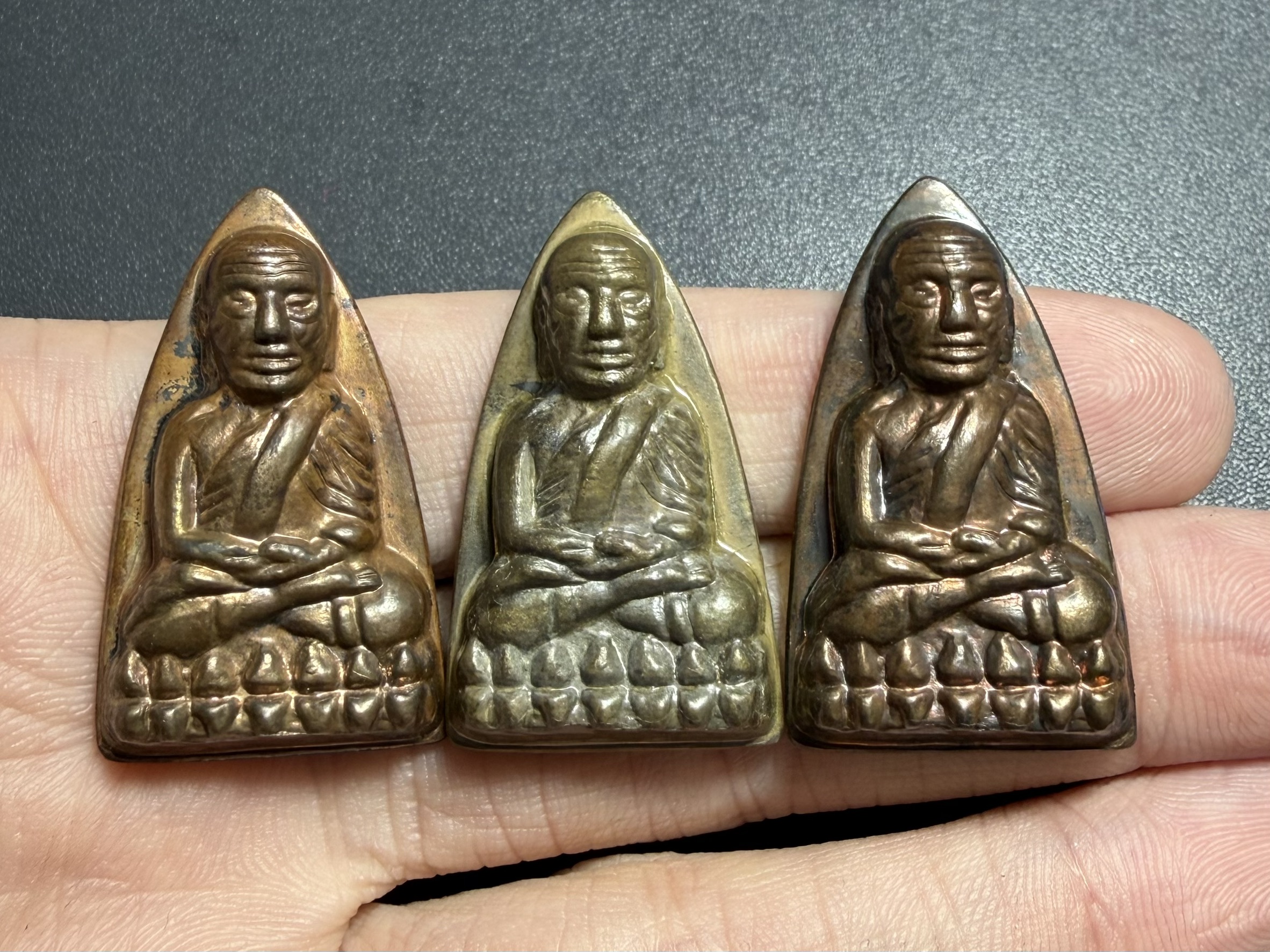 หลวงพ่อทวด (ชุดกรรมการ) Luang Pu Thuad. (Kammakan Set) SKU-02661