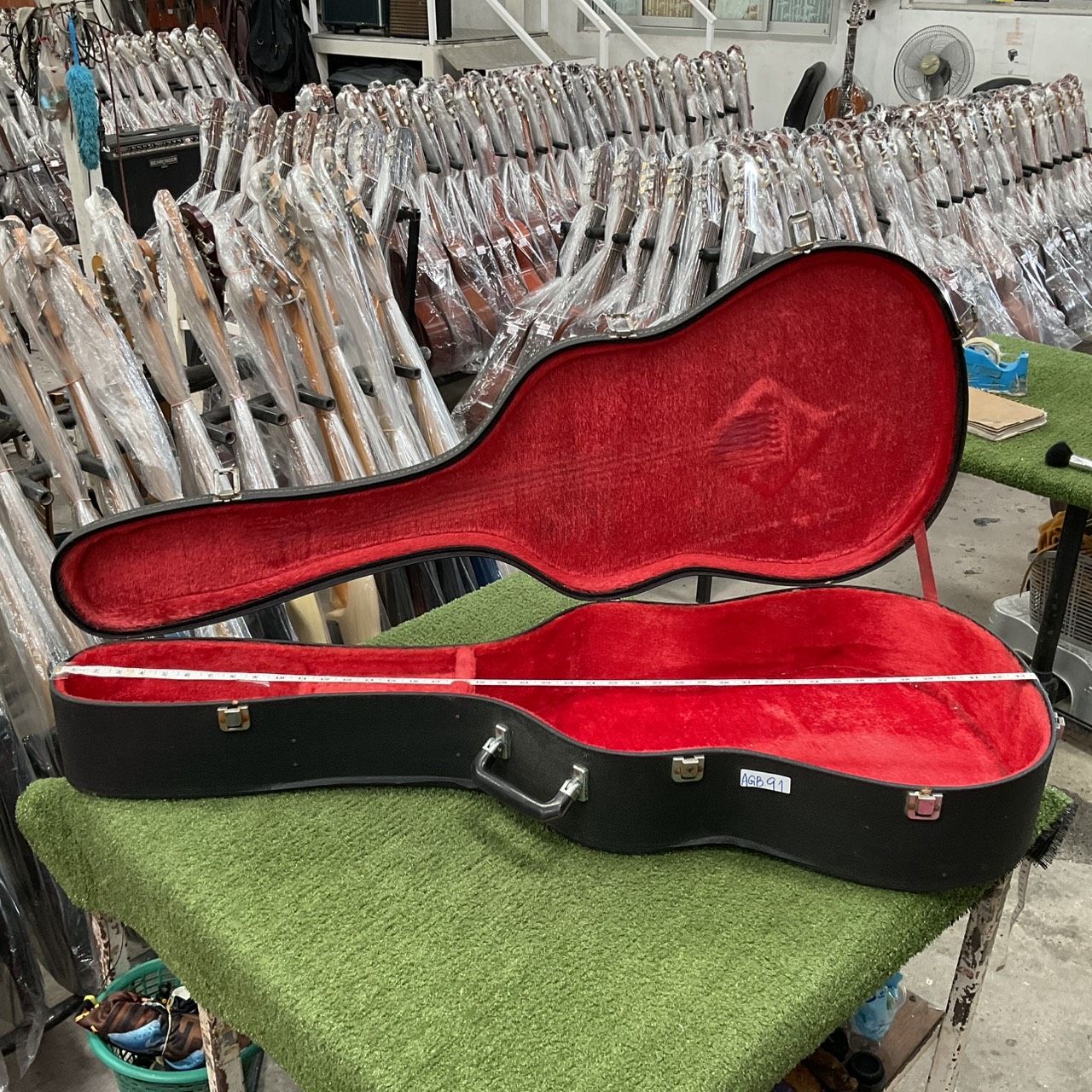 กล่องเคสกีต้าร์โปร่ง