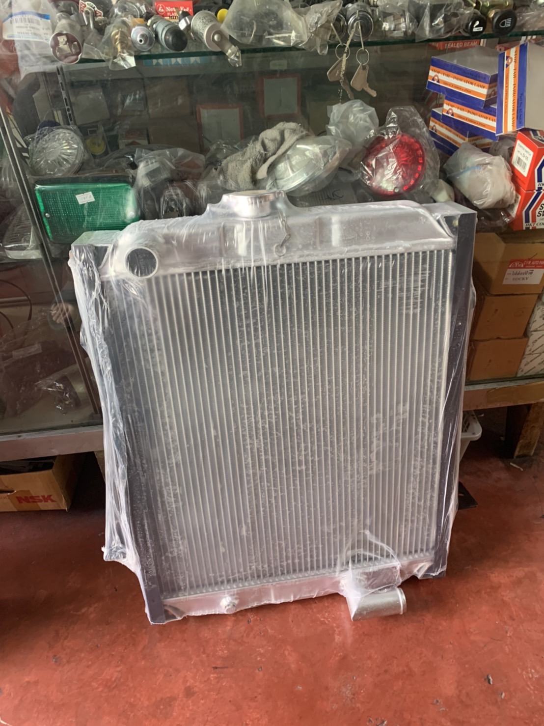 หม้อน้ำ ISUZU ELF NKR 4BD1 110 แรง NKR 85 อลูมิเนียม KS22