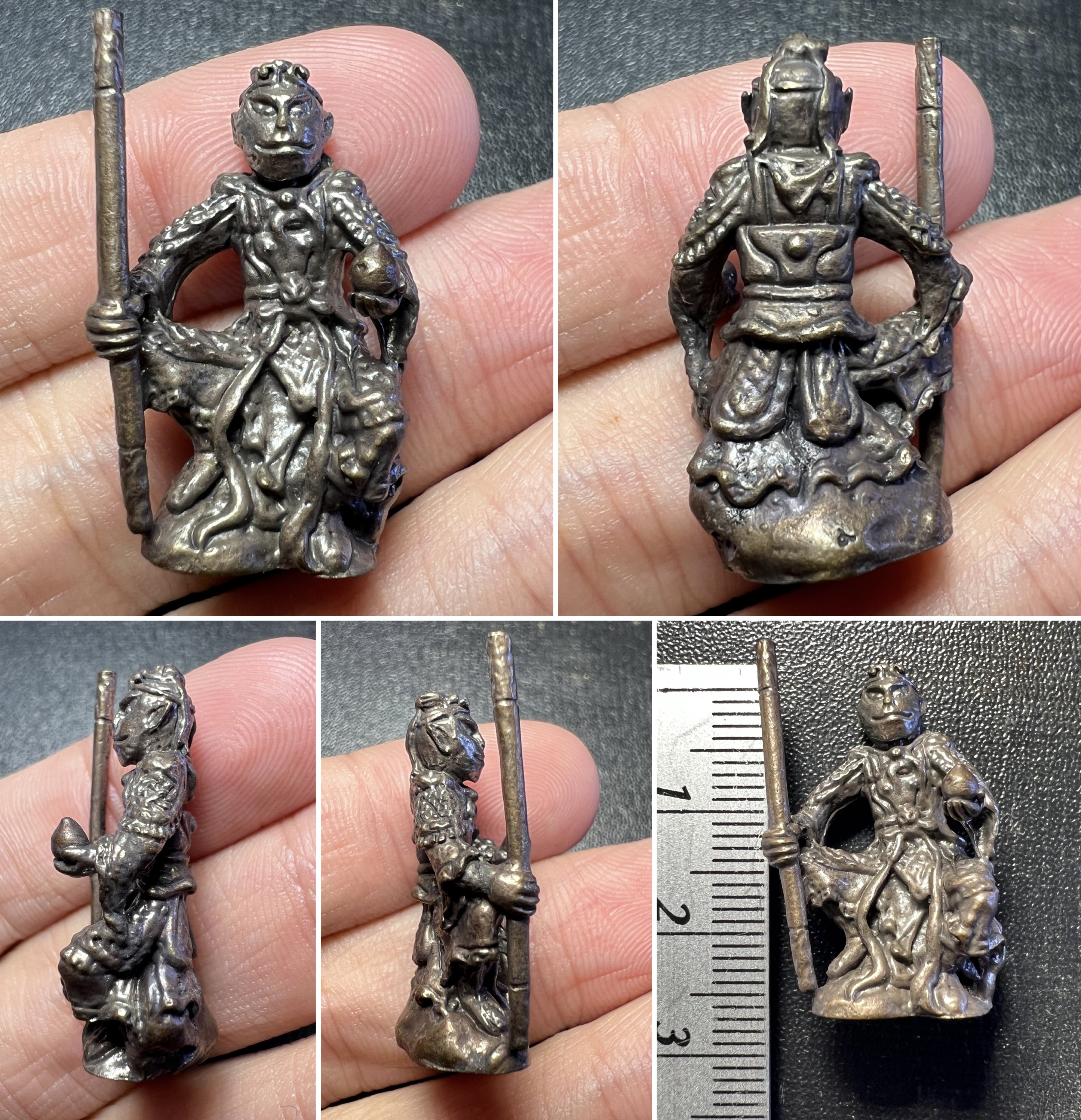 เทพเจ้าเห้งเจีย (พิมพ์นั่ง) Monkey King. (siting posture) SKU-02047