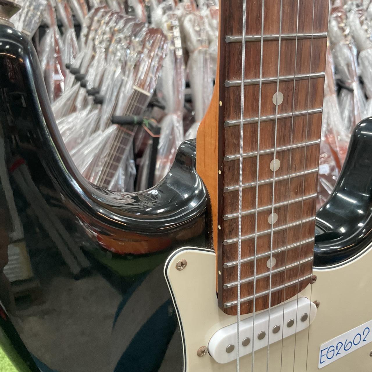 กีต้าร์ไฟฟ้า BUSKER'S