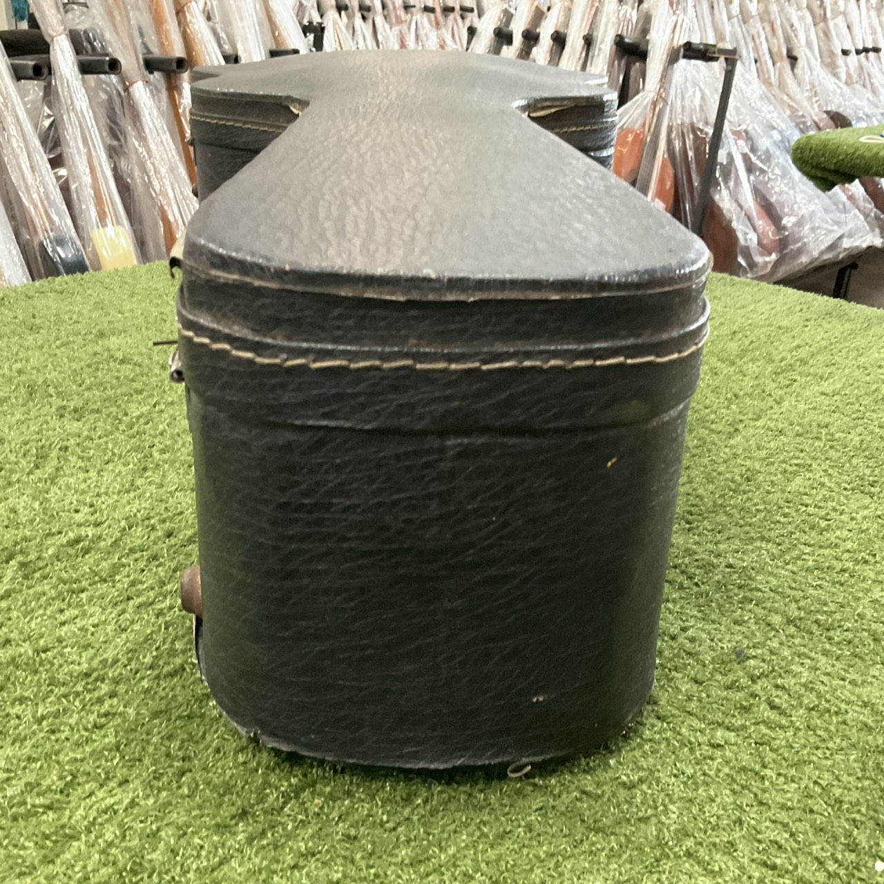 กล่องเคสกีต้าร์โปร่ง