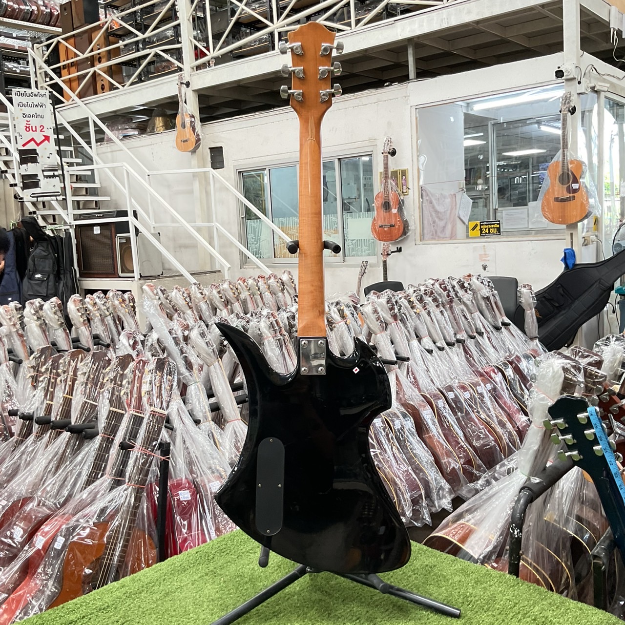 กีต้าร์ไฟฟ้า CRANKY