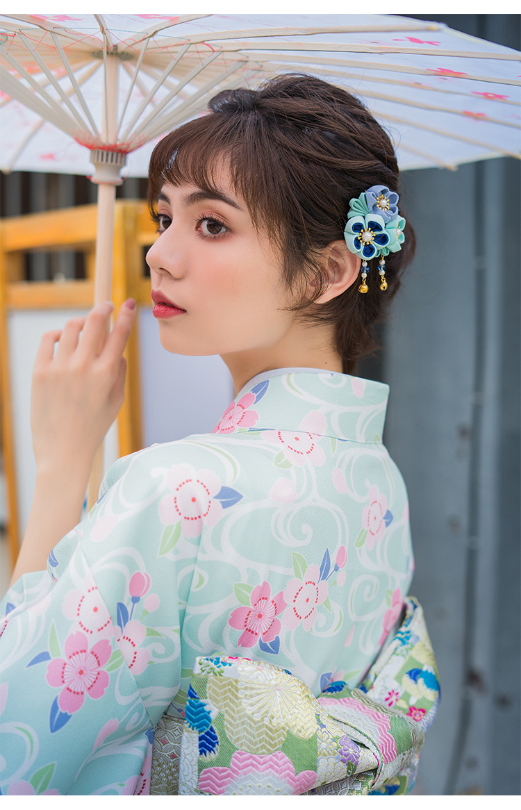 ชุดยูกาตะหญิง ญี่ปุ่น สีเขียวอ่อน 日本の浴衣 Japanese Women Yukata Light Green