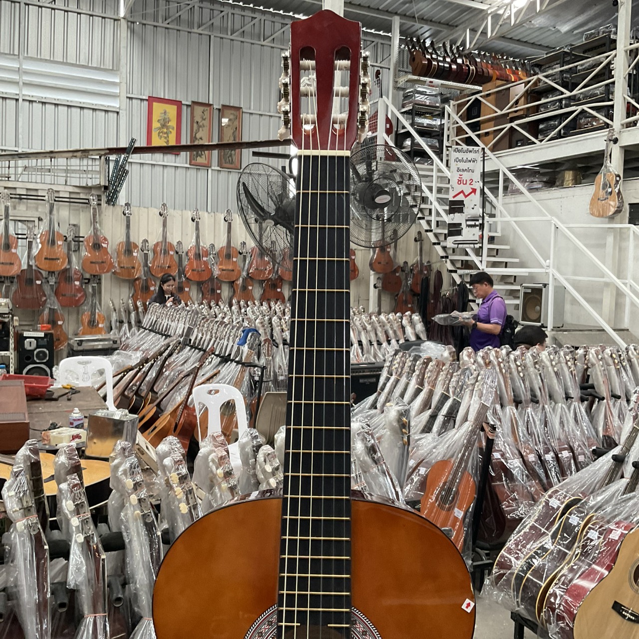 กีต้าร์คลาสสิค J & Z : JZGD3901