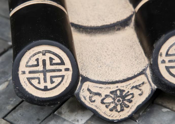 หลังคากระเบื้องแบบจีน แบบเกาหลี แบบญี่ปุ่น ลายคลาสสิก สำหรับตกแต่งสถานที่ต่างๆ Chinese Korean Japanese Tile Decoration Double Dragons Creative Tile Decoration