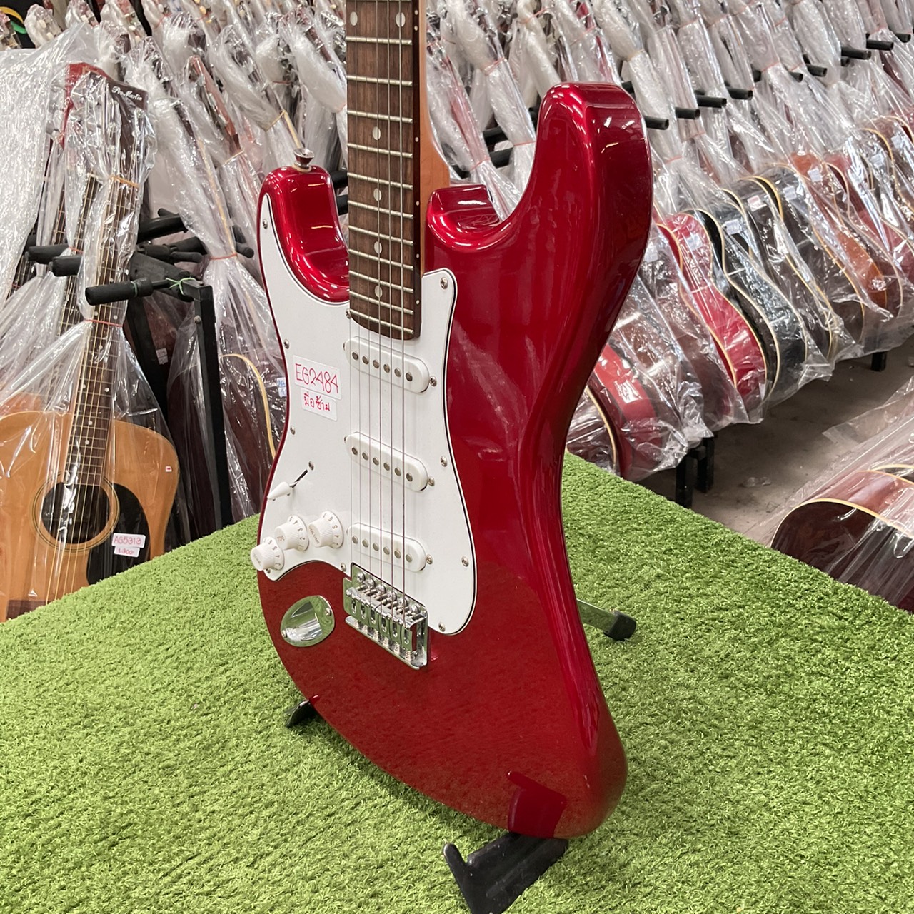 กีต้าร์ไฟฟ้า Giannini (สำหรับมือซ้าย)