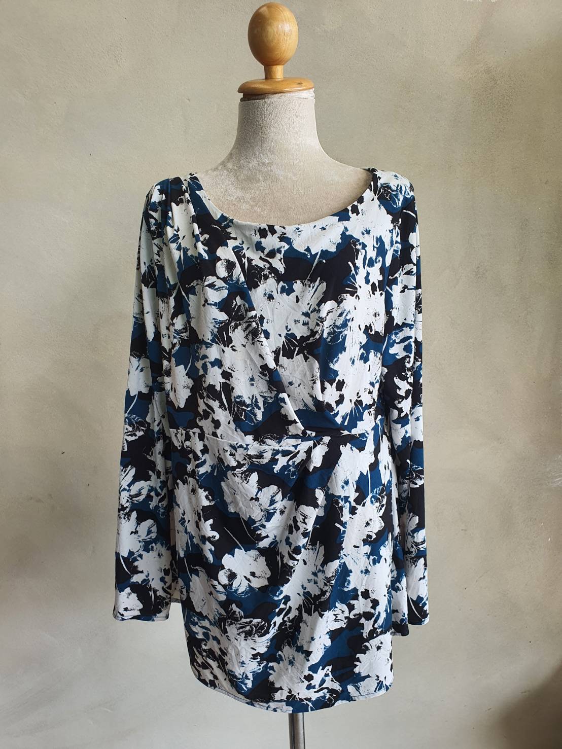 FF05022 เสื้อผ้ามือสอง สาวอวบ พลัสไซส์ แบรนด์ LANE BRYANT อก 42-45 นิ้ว