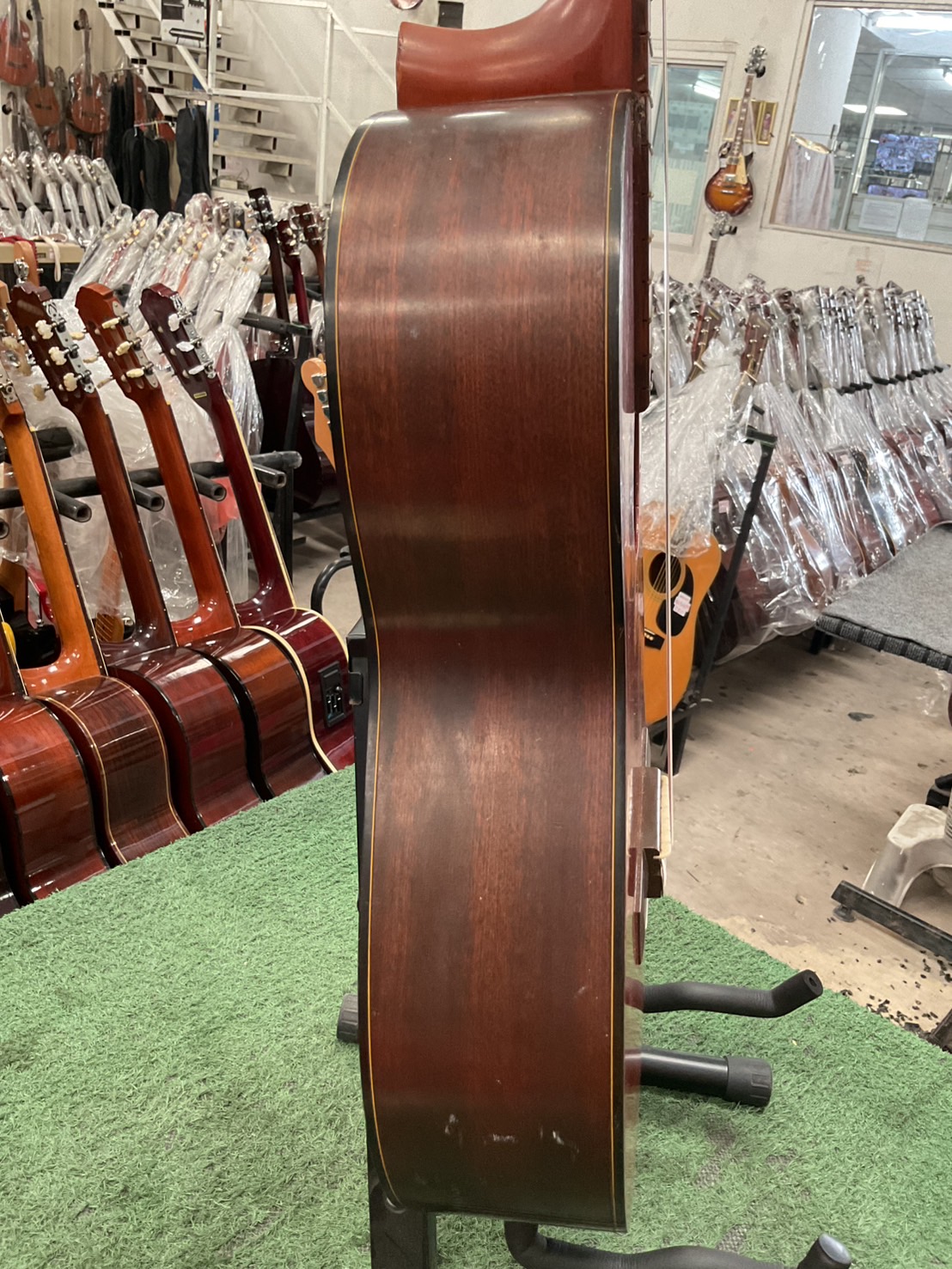 กีต้าร์คลาสสิค YAMAHA : C-100D