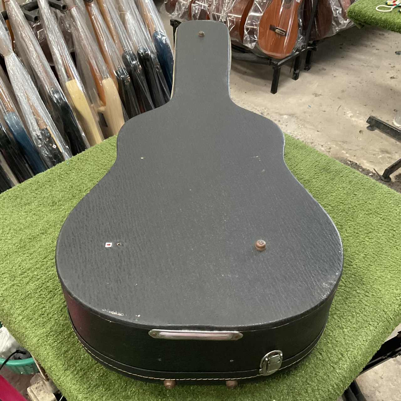 กล่องเคสกีต้าร์โปร่ง