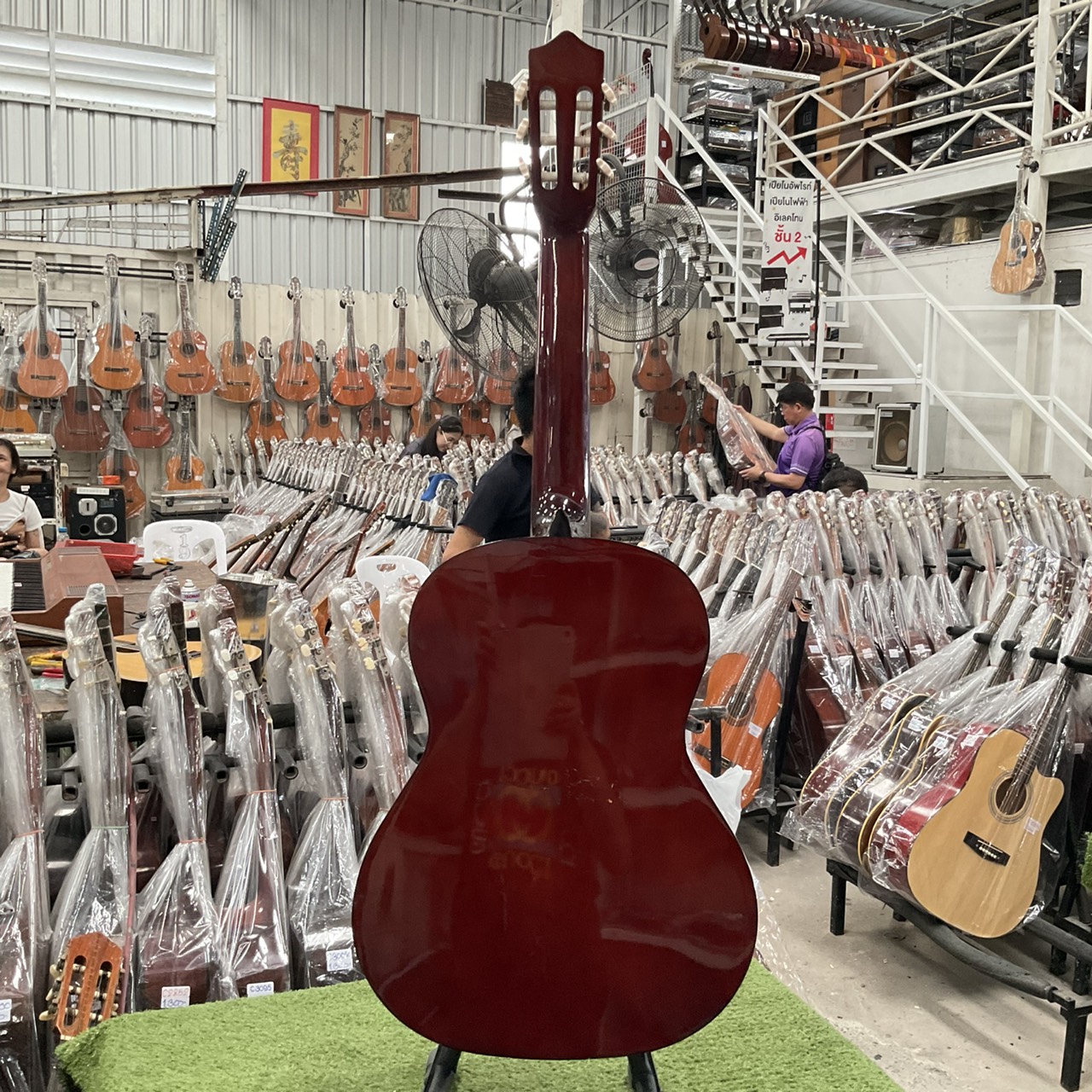 กีต้าร์คลาสสิค J & Z : JZGD3901