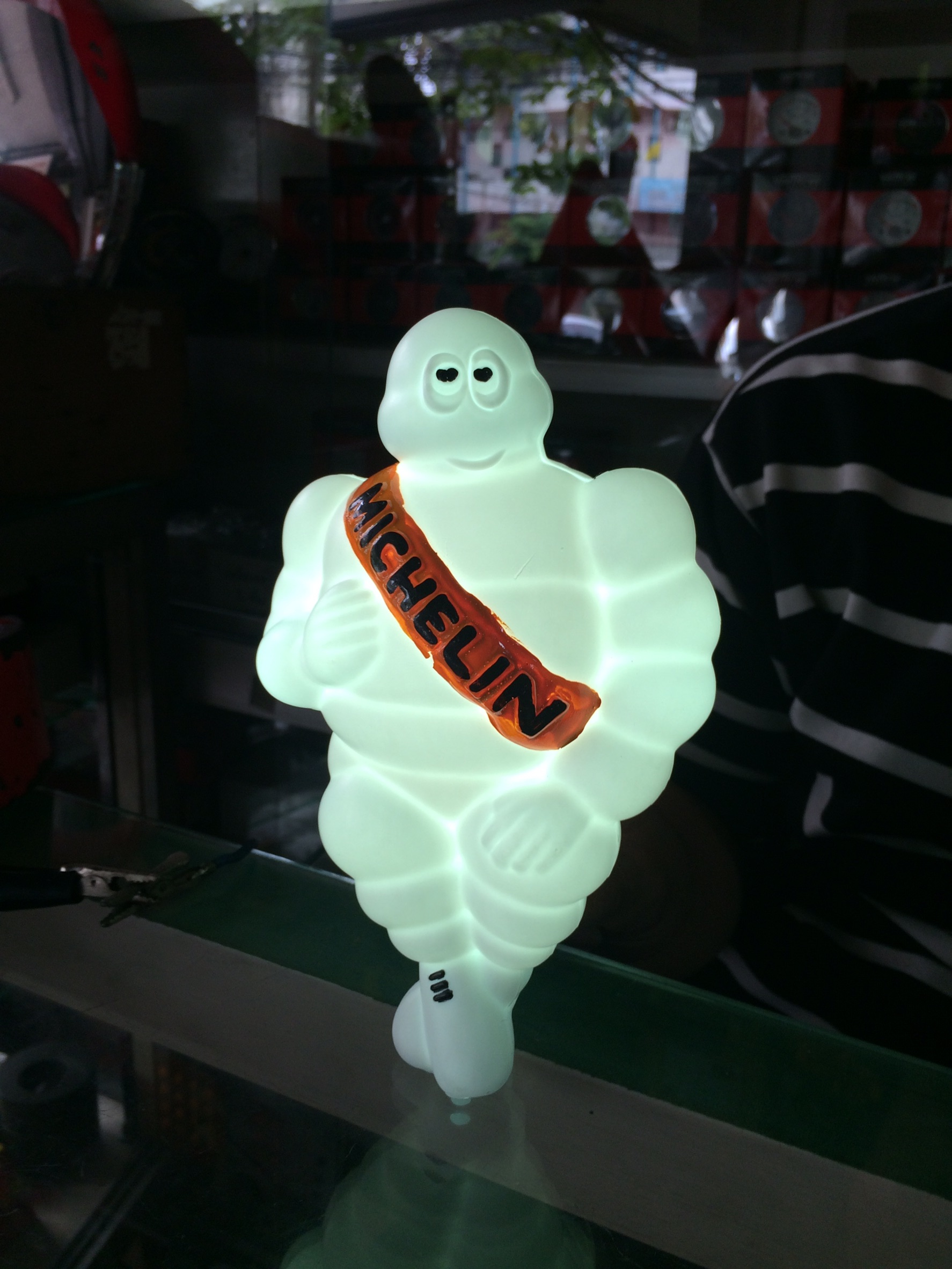 ตุ๊กตามิชลิน ขนาด 6" 8" 10" 12" 14" 17 นิ้ว มีไฟ ขั้วไฟมียางกันน้ำ Michelin