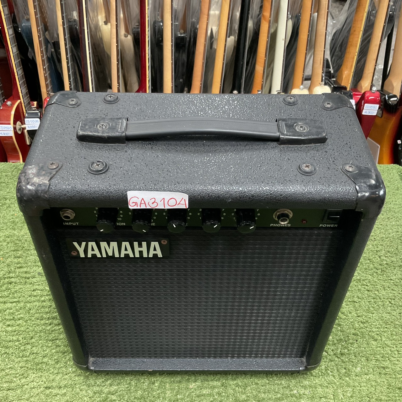 แอมป์กีต้าร์ YAMAHA : HY-10G III