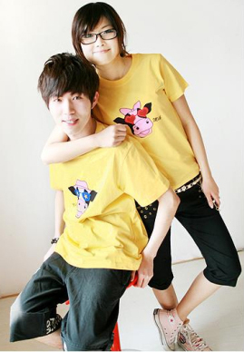 เสื้อยืดคู่รัก สีเหลือง สกรีนลายวัวน่ารัก (ราคาขายเป็นคู่ค่ะ)
