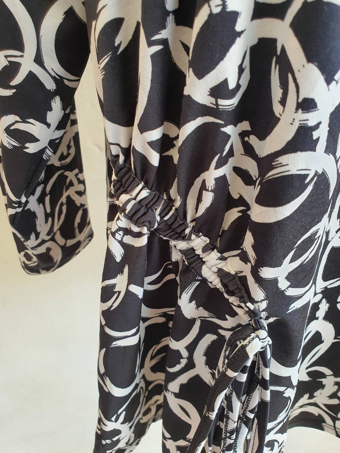 FF05028 เสื้อผ้ามือสอง สาวอวบ พลัสไซส์ สีดำลาย แบรนด์ NY COLLECTION อก 46-52 นิ้ว