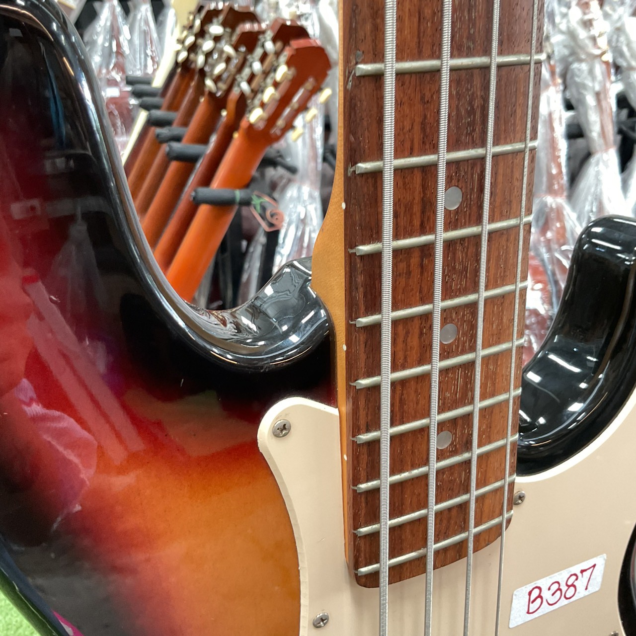 กีต้าร์เบส Craftsman : TRADITIONAL