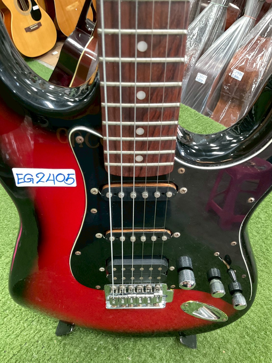 กีต้าร์ไฟฟ้า Legend