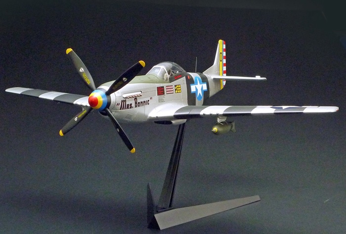 โมเดลเครื่องบิน Tamiya ขนาด 1/32 TA60323 North American P-51D / K Mustang Pacific Front