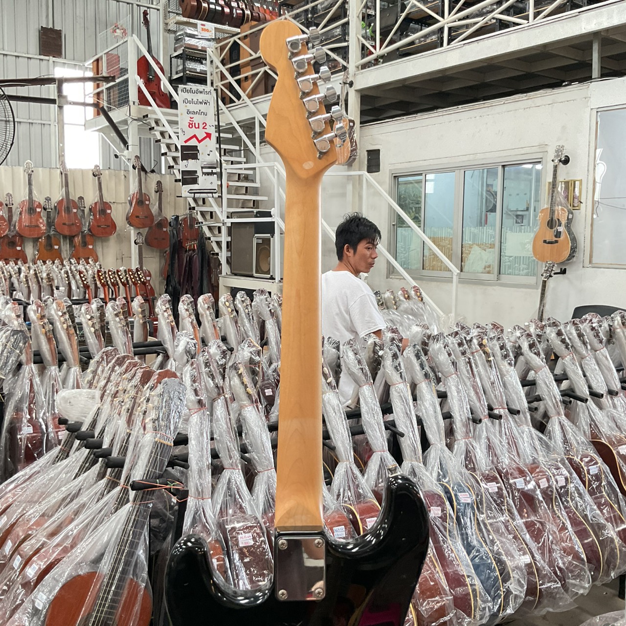 กีต้าร์ไฟฟ้า SELDER