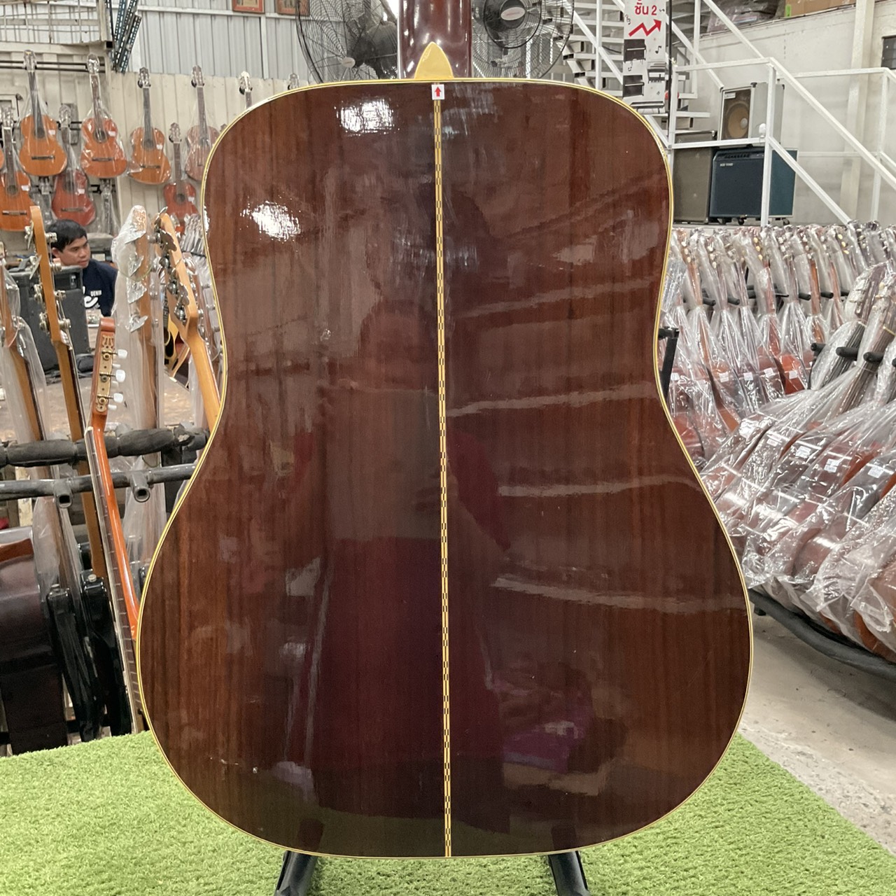 กีต้าร์โปร่ง Morris : W-30