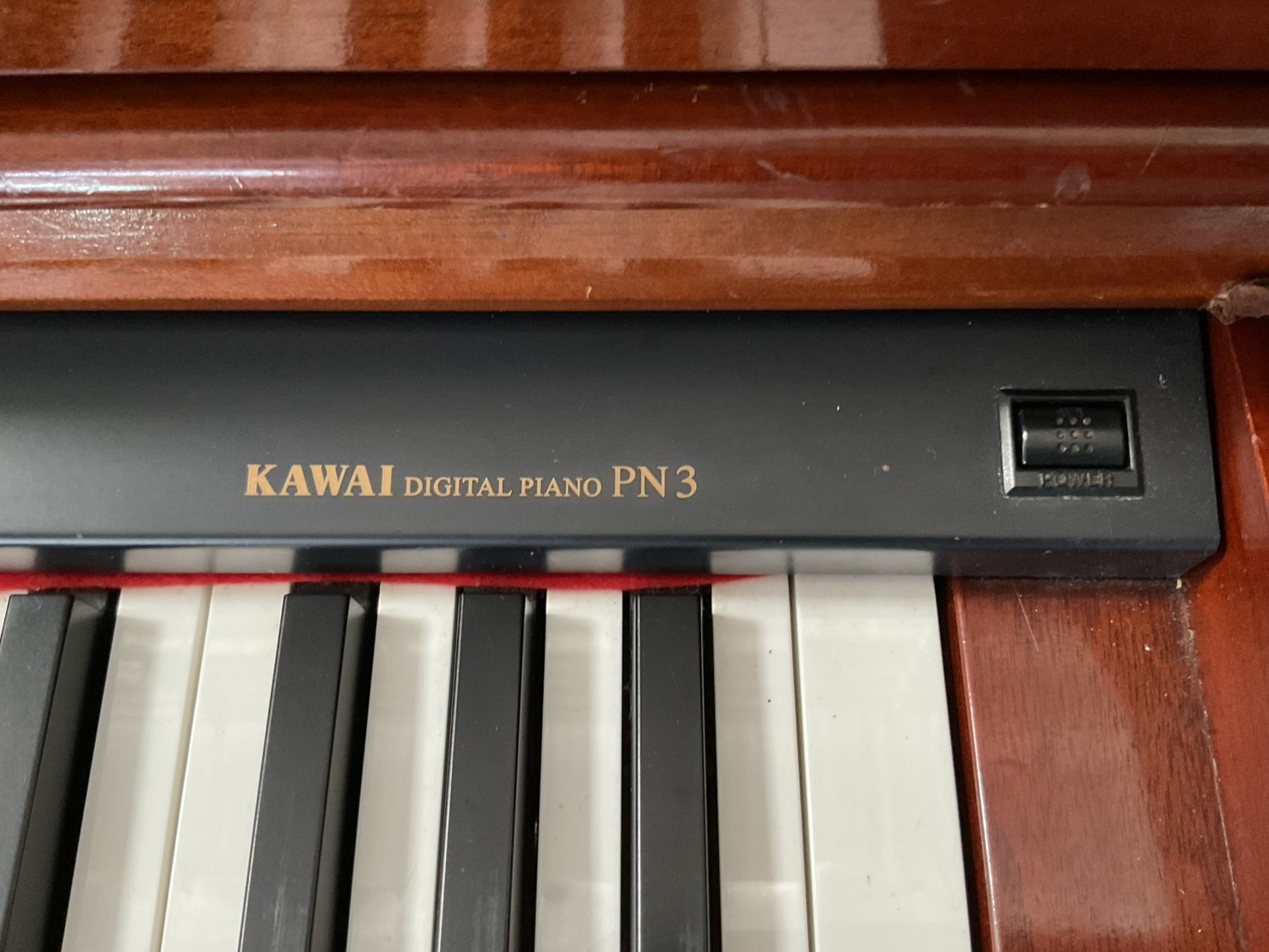 เปียโน KAWAI : PN 3